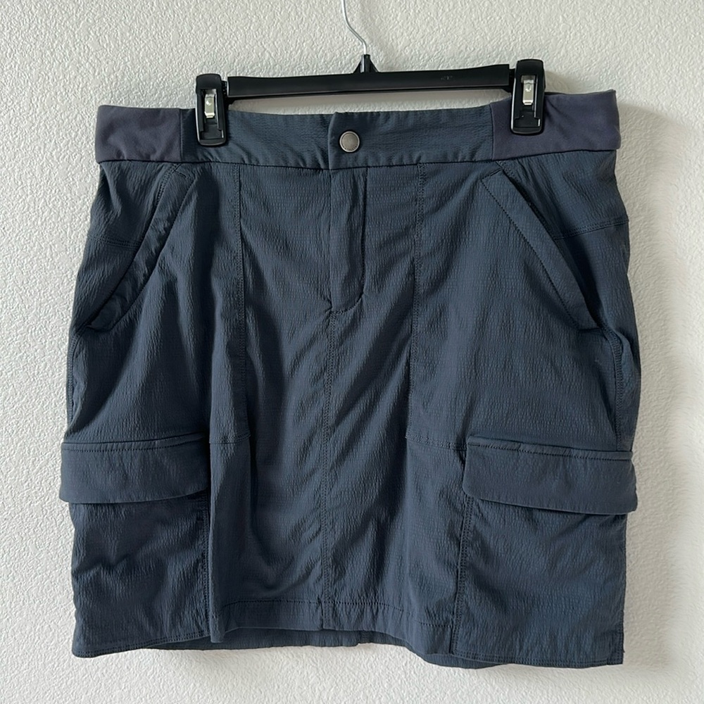 Athleta Trekkie Skort Size 16T Gray